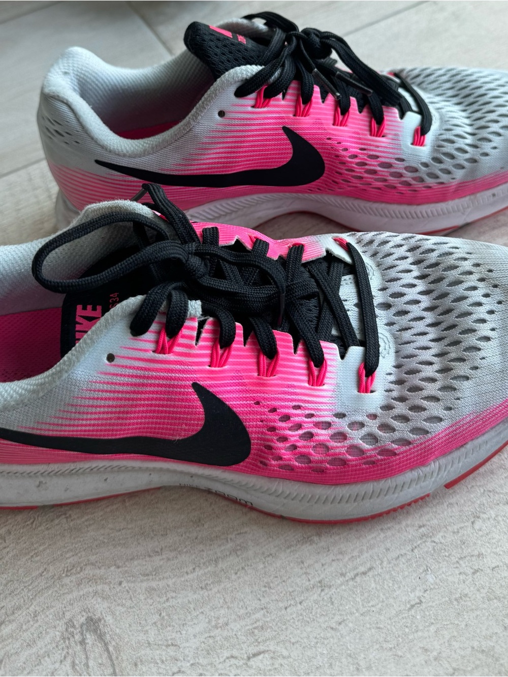 Nike Women's Athletic Running Shoes - Pink, Black, White